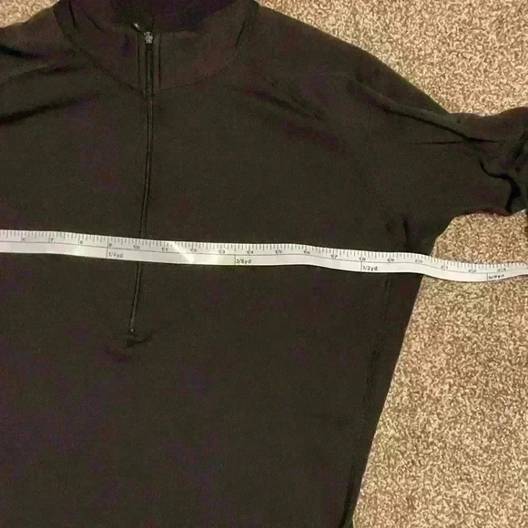 Patagonia Vintage Women’s R.5 black quarter zip pullover. Size large - Picture 6 of 9